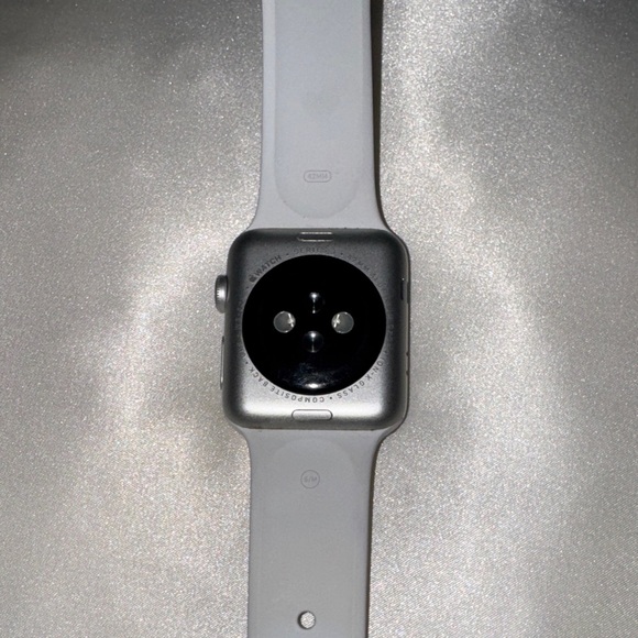 Apple Watch - Picture 2 of 5